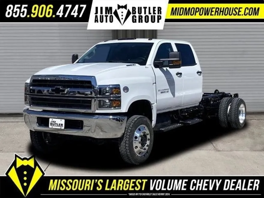 2024 Chevrolet Silverado 5500HD Work Truck photo 1