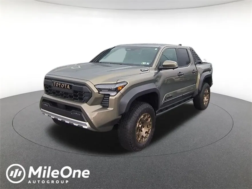 2024 Toyota Tacoma Trailhunter photo 1
