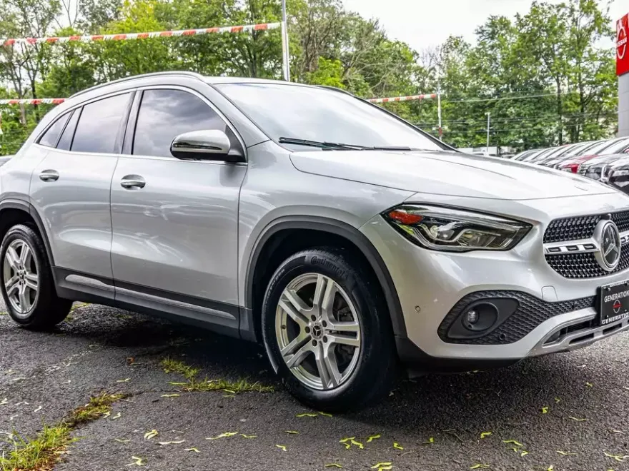 2021 Mercedes Benz GLA 250 photo 1