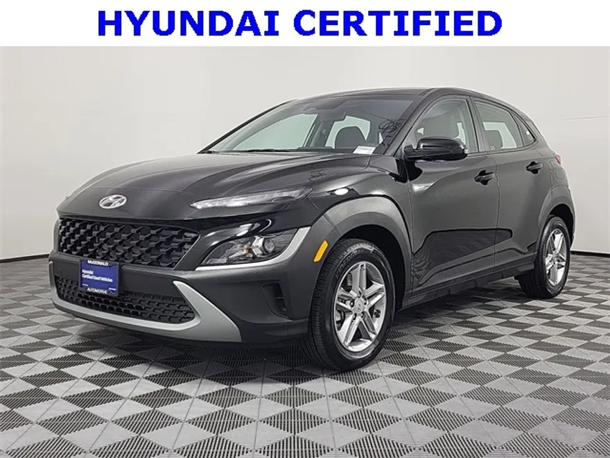 2023 Hyundai Kona SE photo 1
