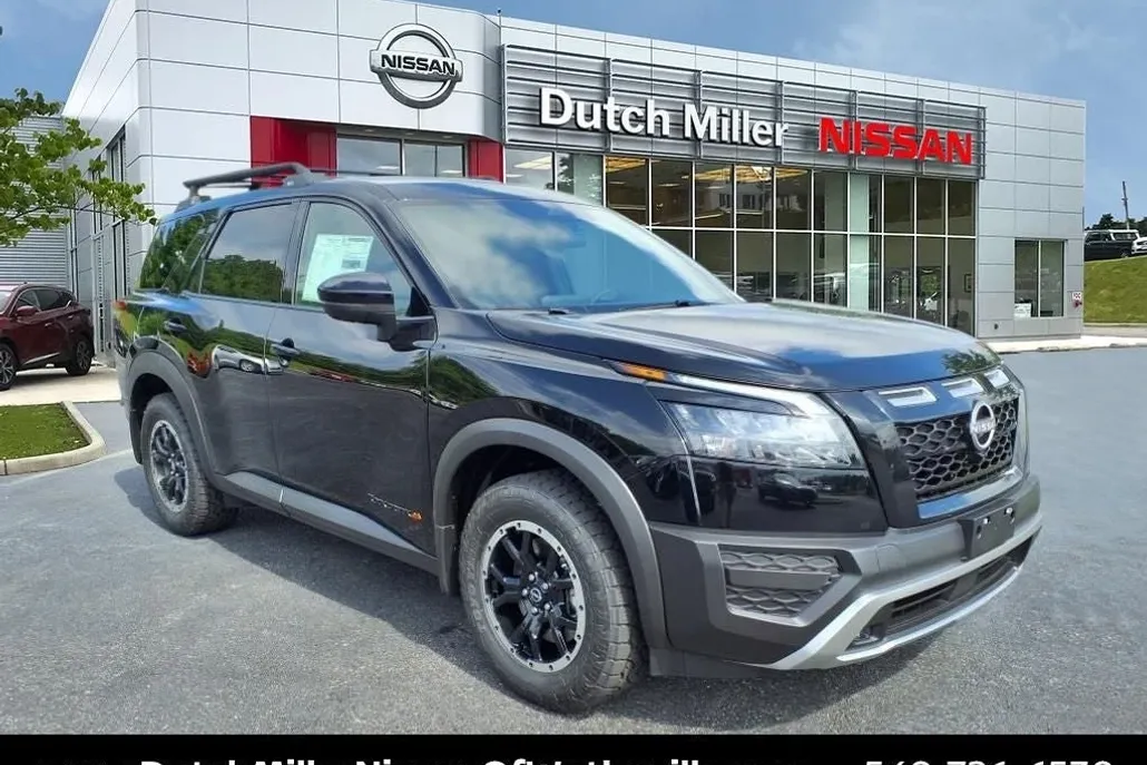 2025 Nissan Pathfinder Rock Creek photo 1