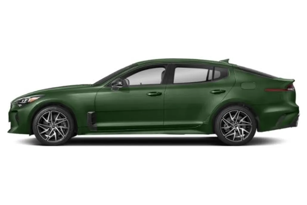2023 Kia Stinger GT-Line photo 1