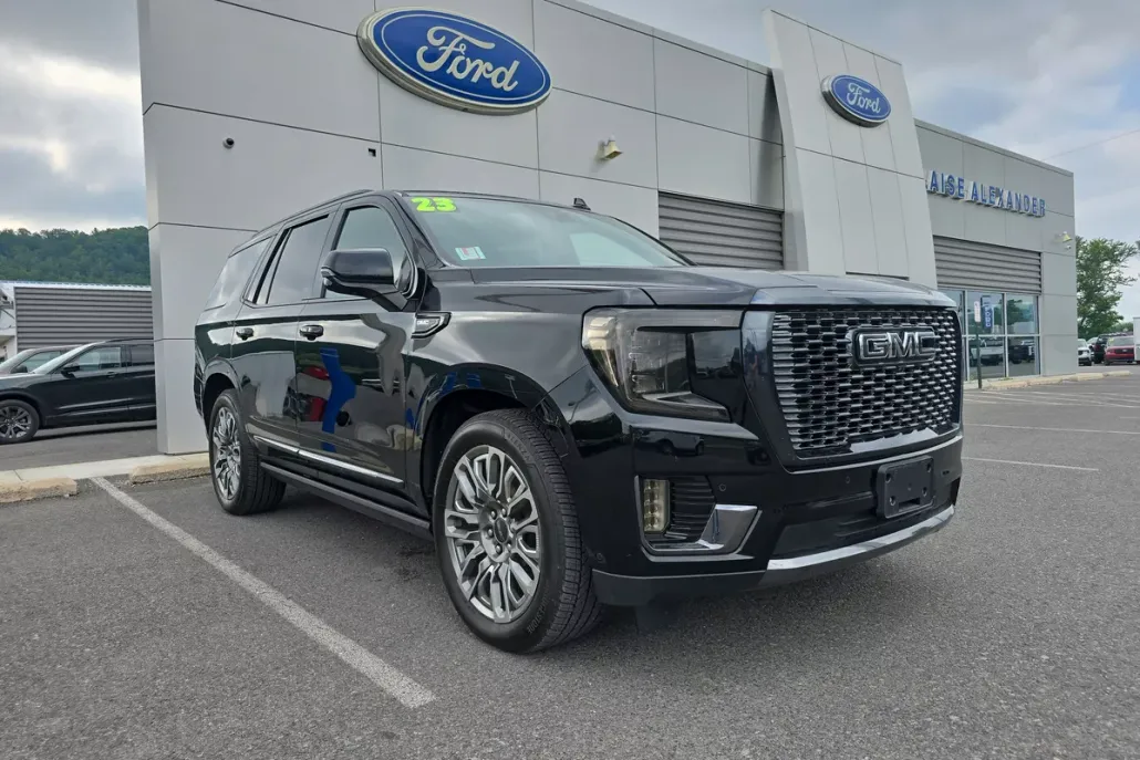 2023 Gmc Yukon Denali Ultimate photo 1