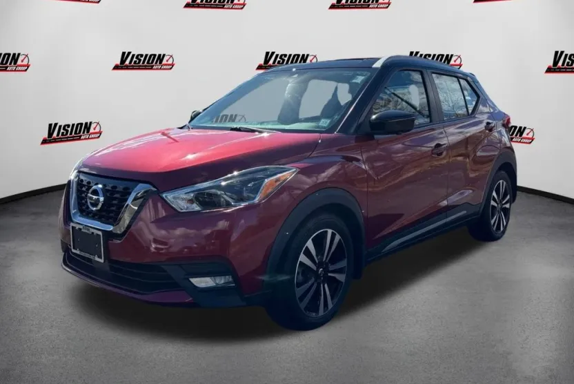 2020 Nissan Kicks SR photo 1