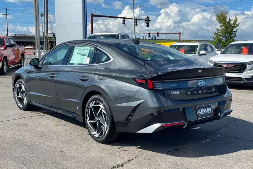 2026 Hyundai Sonata SEL Sport photo 1