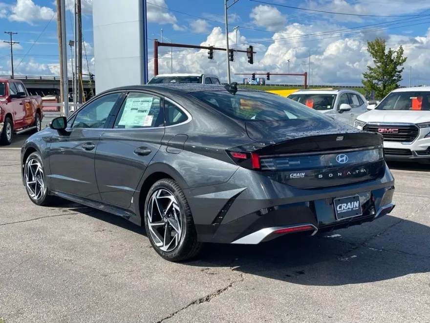 2026 Hyundai Sonata SEL Sport photo 1