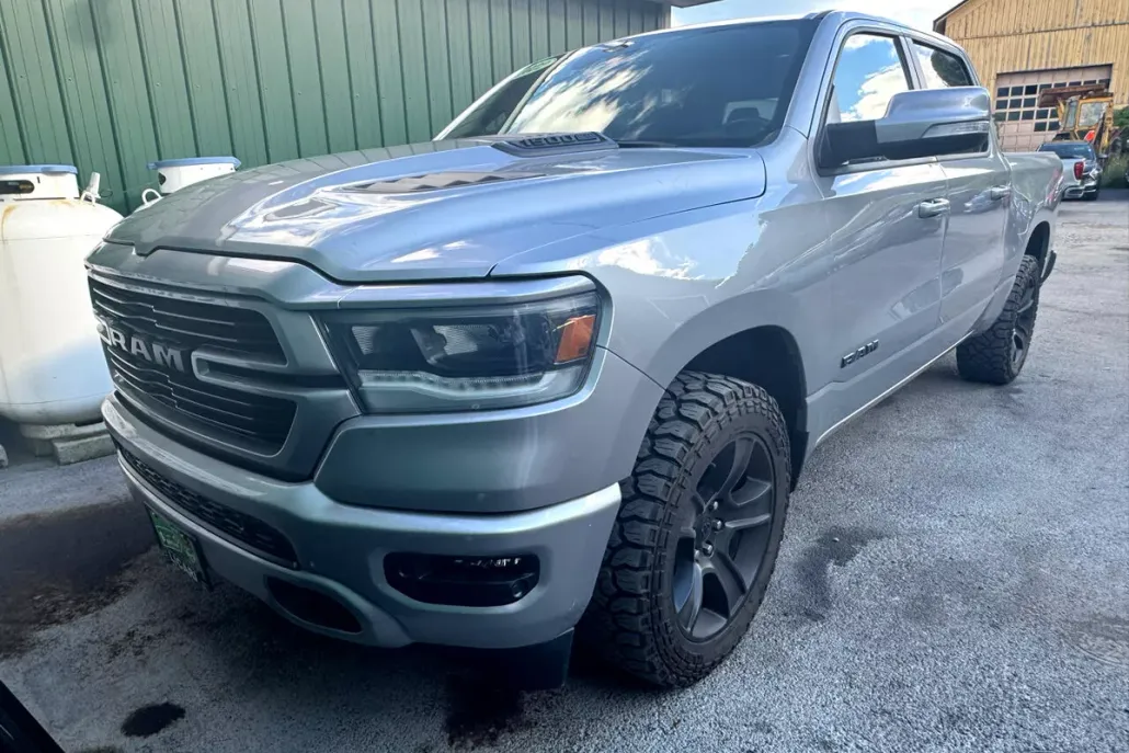2022 Ram 1500 Sport photo 1