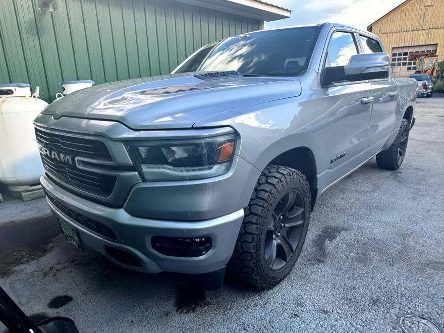 2022 Ram 1500 Sport photo 1