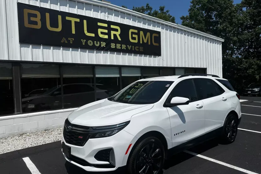 2023 Chevrolet Equinox RS photo 1