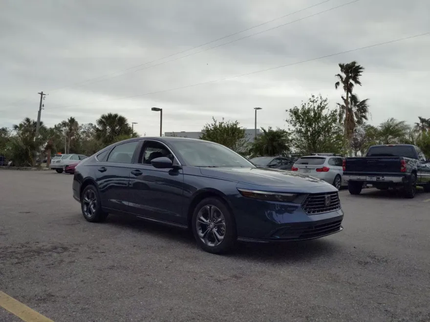 2025 Honda Accord Hybrid EX-L photo 1