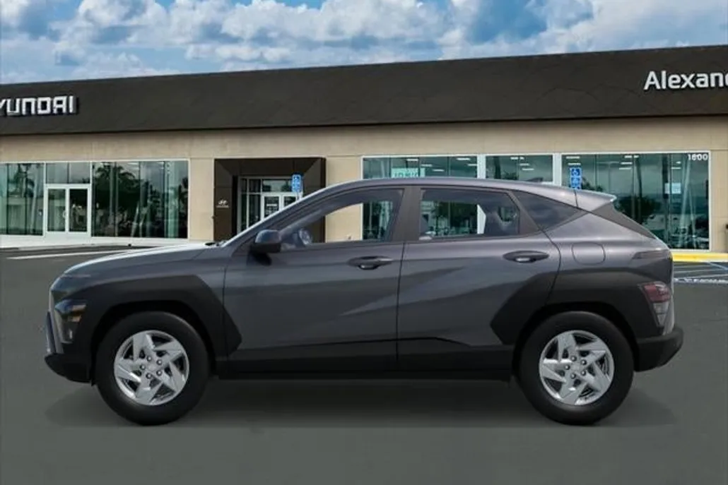 2026 Hyundai Kona SE photo 1