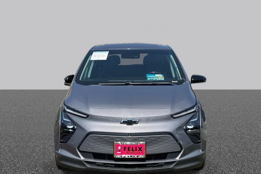 2022 Chevrolet Bolt EV 2LT photo 1