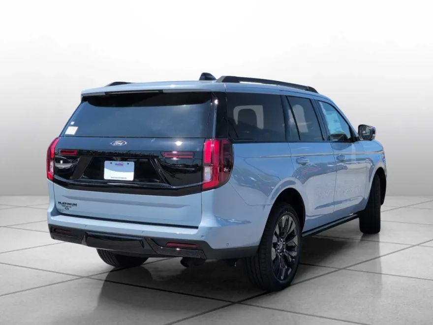2025 Ford Expedition Platinum photo 1