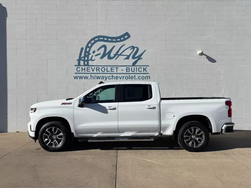 2021 Chevrolet Silverado 1500 RST photo 1