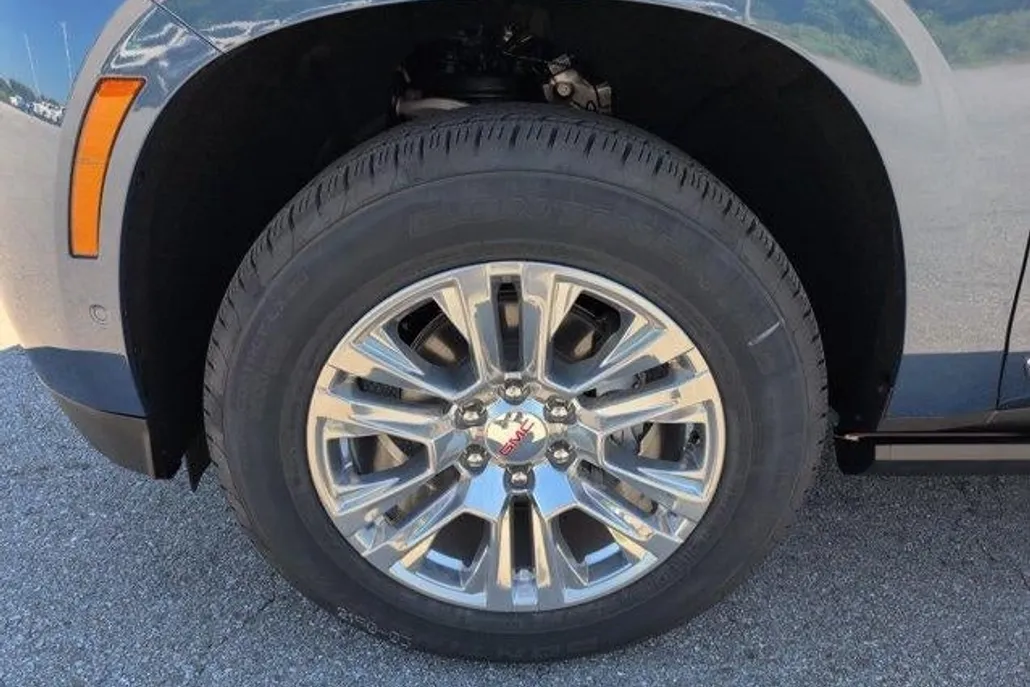 2025 Gmc Yukon XL Denali photo 1