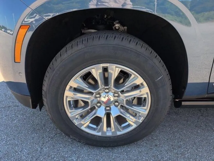 2025 Gmc Yukon XL Denali photo 1