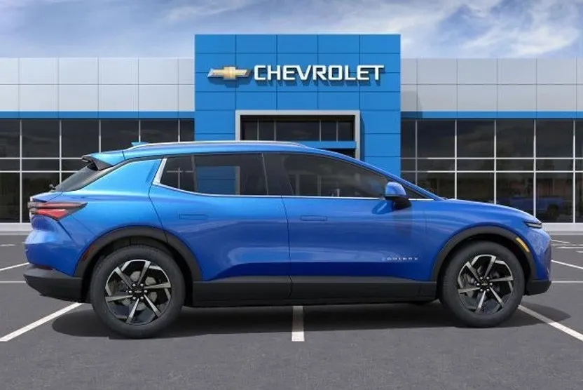 2026 Chevrolet Equinox EV 1LT photo 1