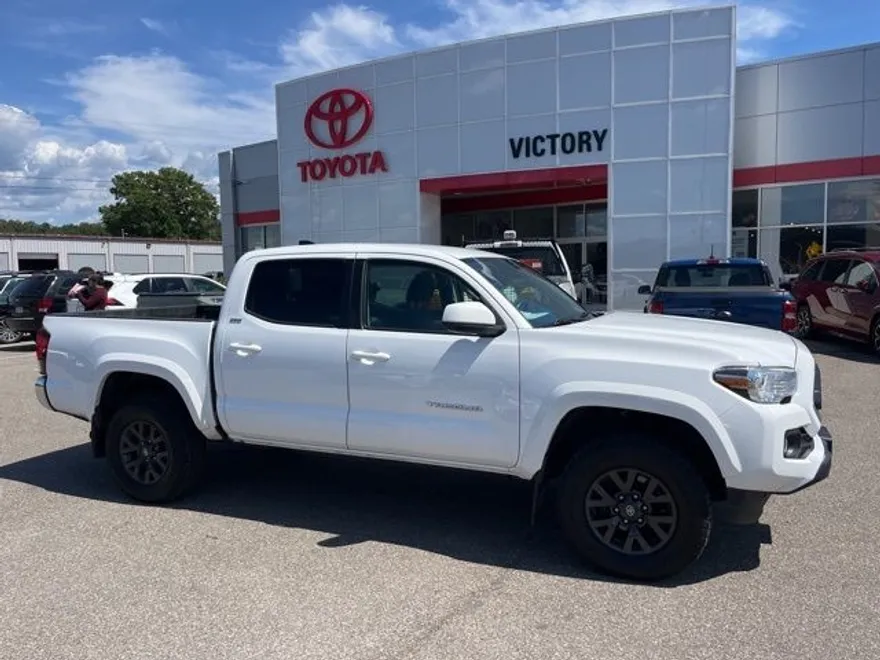 2021 Toyota Tacoma SR5 photo 1