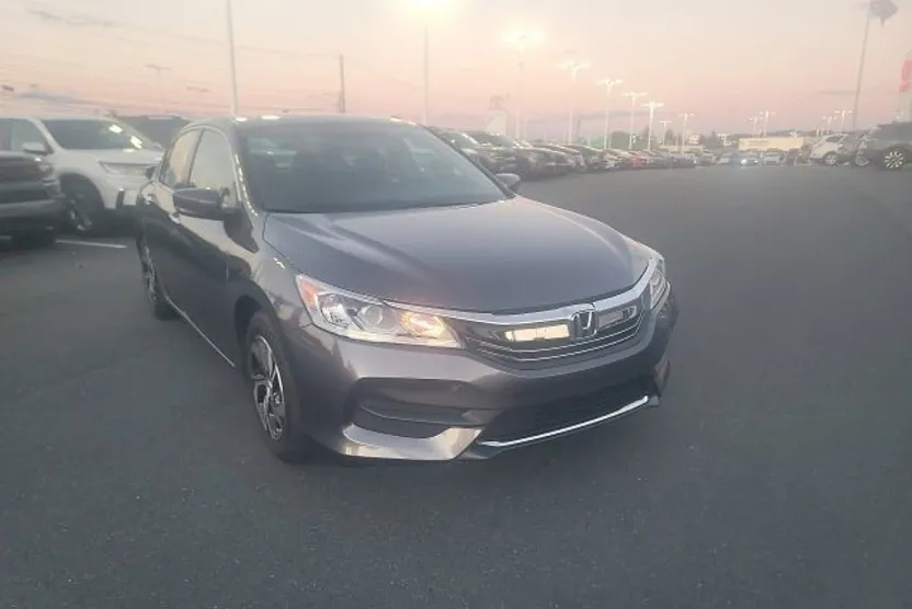 2017 Honda Accord LX photo 1