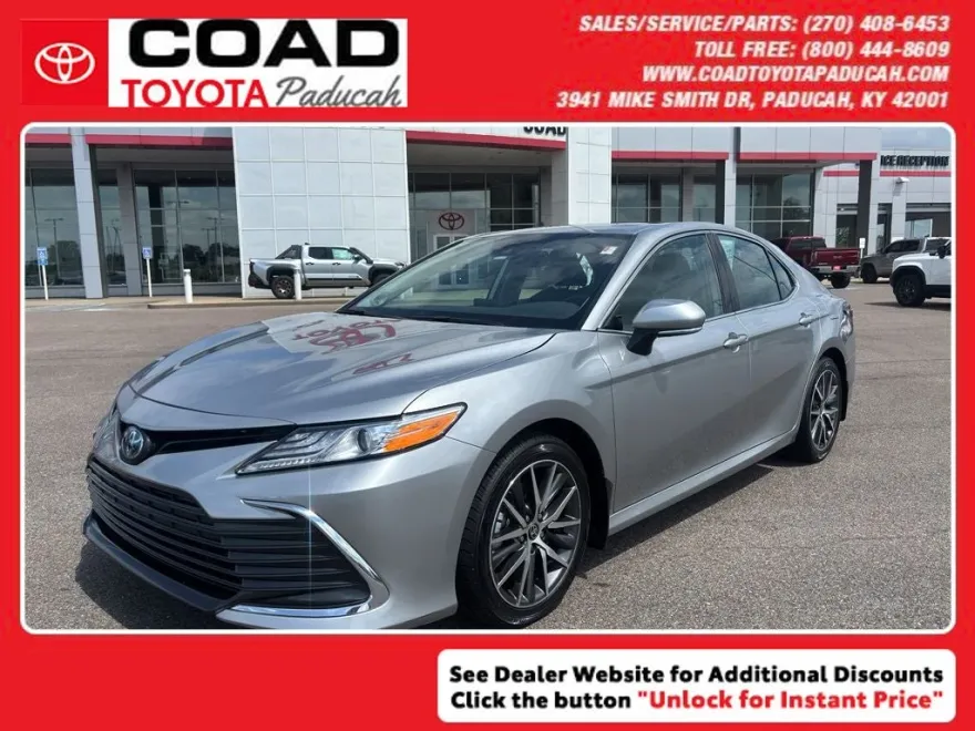 2024 Toyota Camry Hybrid XLE photo 1