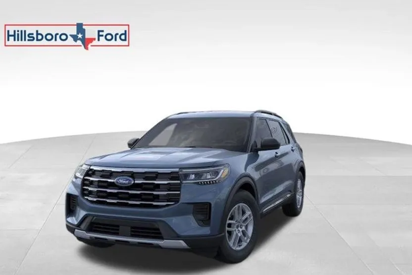 2025 Ford Explorer photo 1