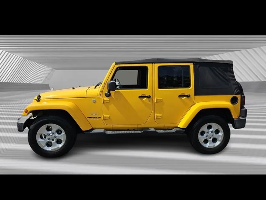2015 Jeep Wrangler Unlimited Sahara photo 1