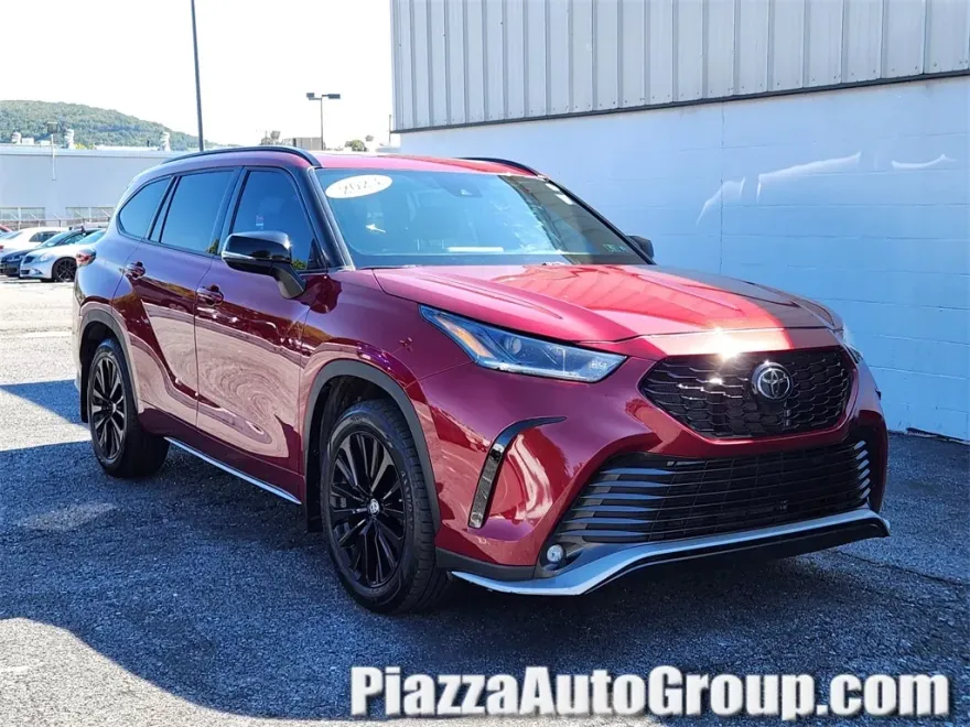 2023 Toyota Highlander XSE photo 1