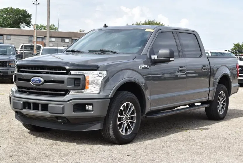 2020 Ford F-150 XLT photo 1