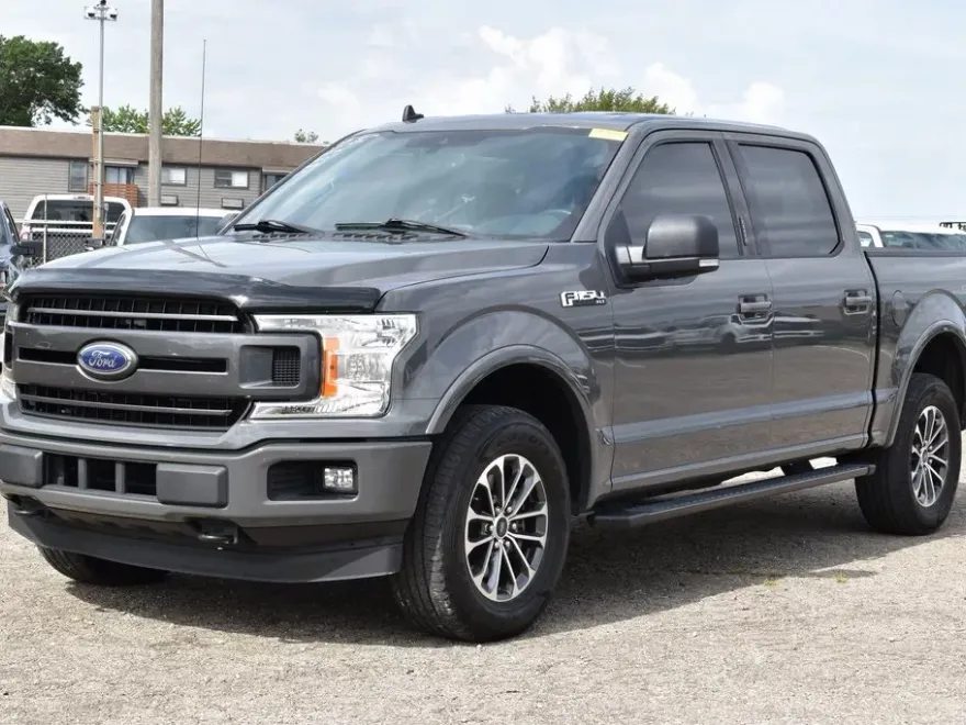 2020 Ford F-150 XLT photo 1