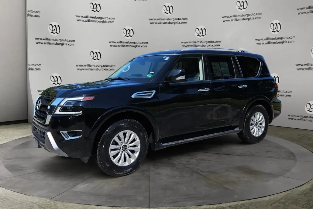 2024 Nissan Armada SV photo 1