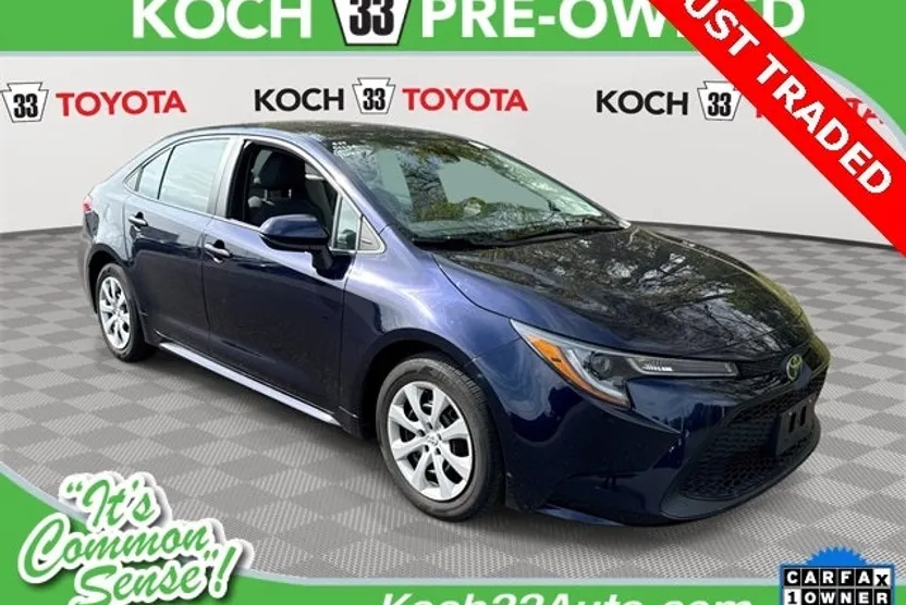 2022 Toyota Corolla LE photo 1