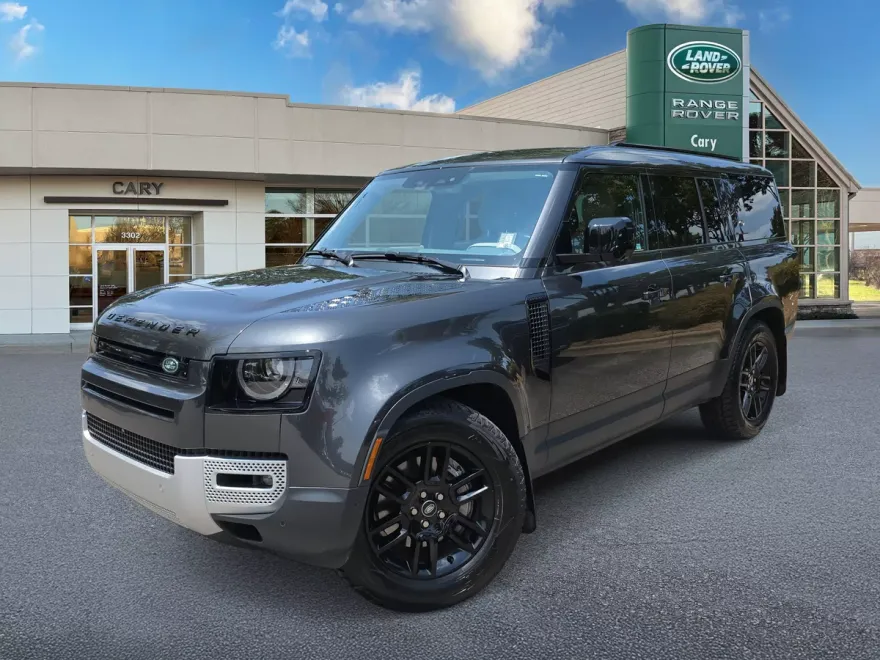 2024 Land Rover Defender S photo 1