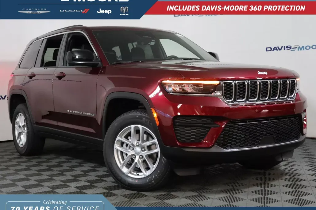 2025 Jeep Grand Cherokee Laredo X photo 1
