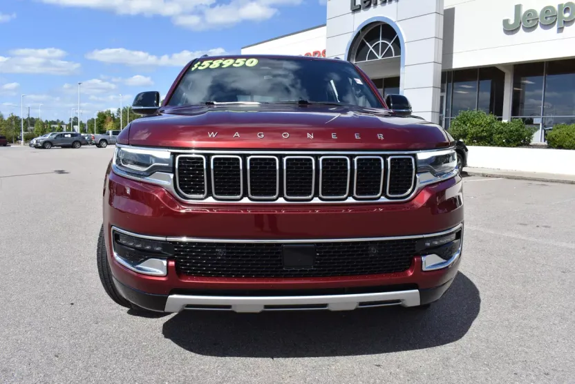 2024 Jeep Wagoneer L Series II photo 1