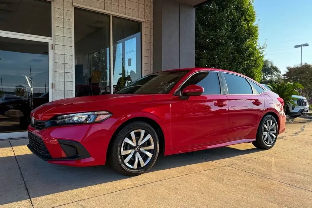 2022 Honda Civic LX photo 1