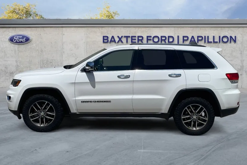2017 Jeep Grand Cherokee Limited photo 1