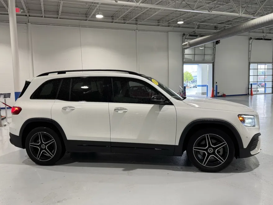 2021 Mercedes Benz GLB 250 4MATIC photo 1