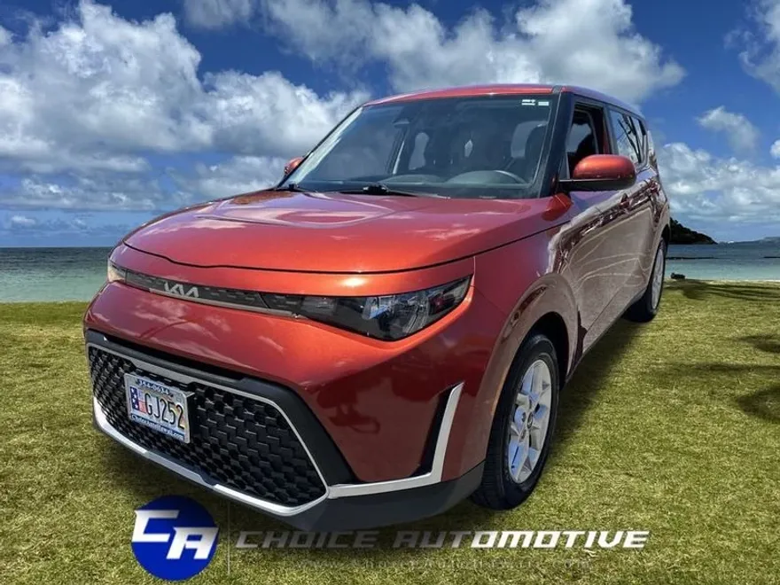 2023 Kia Soul LX S photo 1