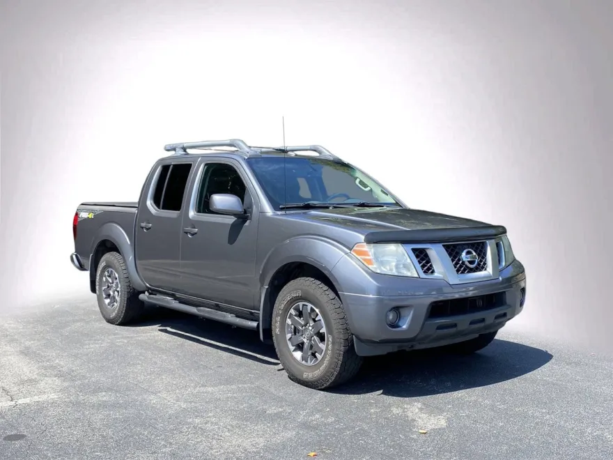 2016 Nissan Frontier PRO-4X photo 1