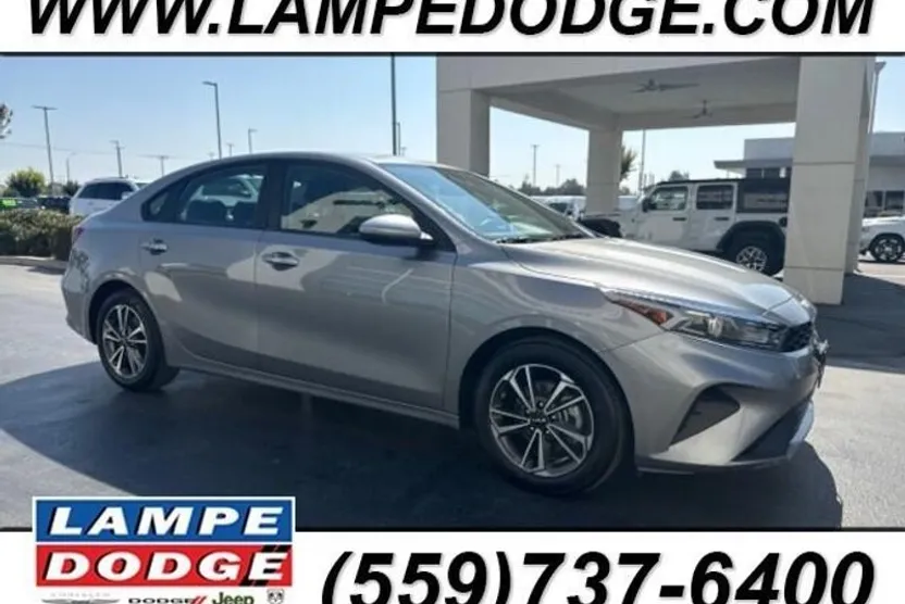 2024 Kia Forte LXS photo 1