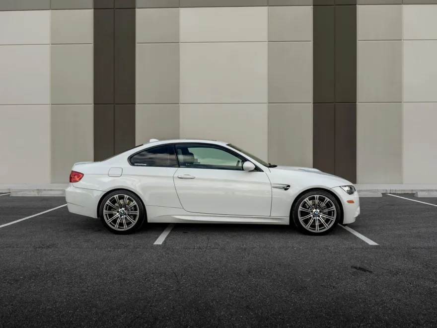 2011 Bmw M3 3 photo 1