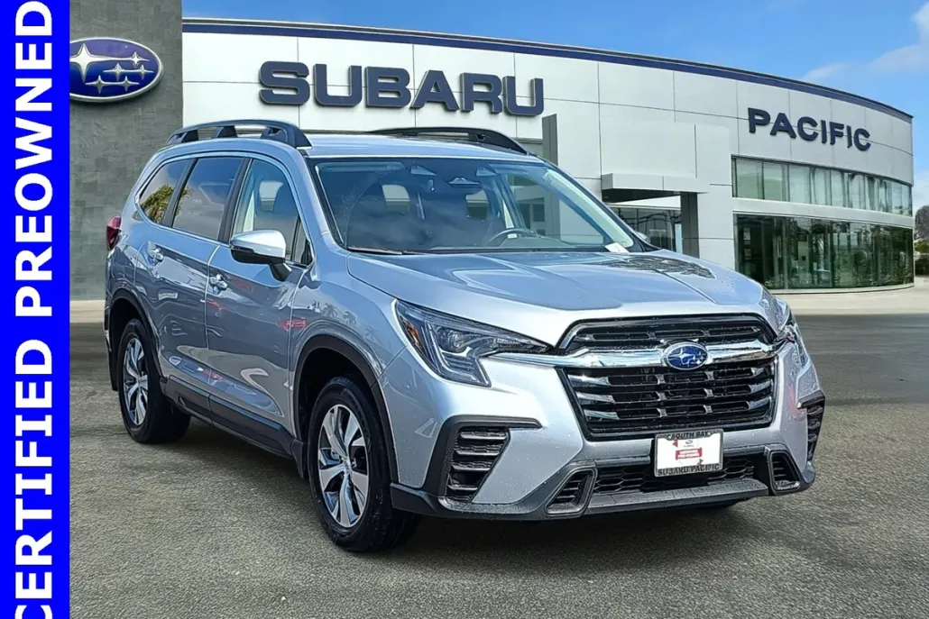 2023 Subaru Ascent Premium photo 1