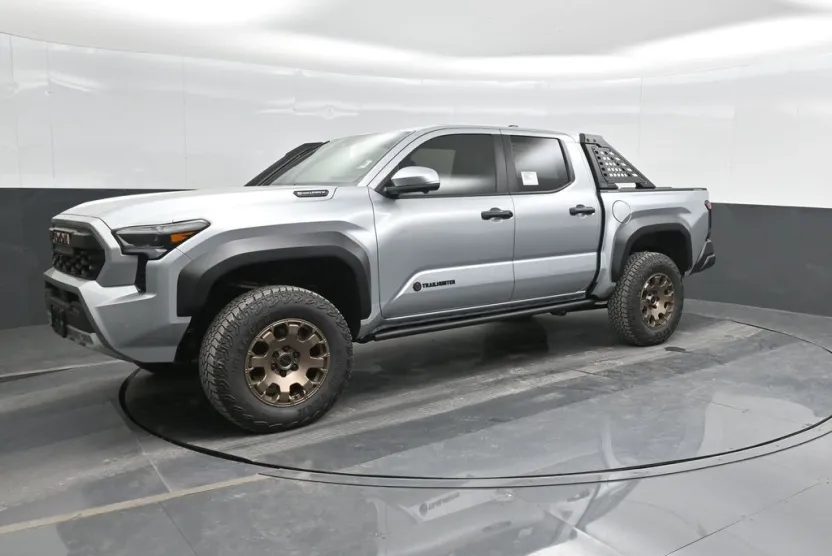 2025 Toyota Tacoma Trailhunter 4x4 Double Cab photo 1