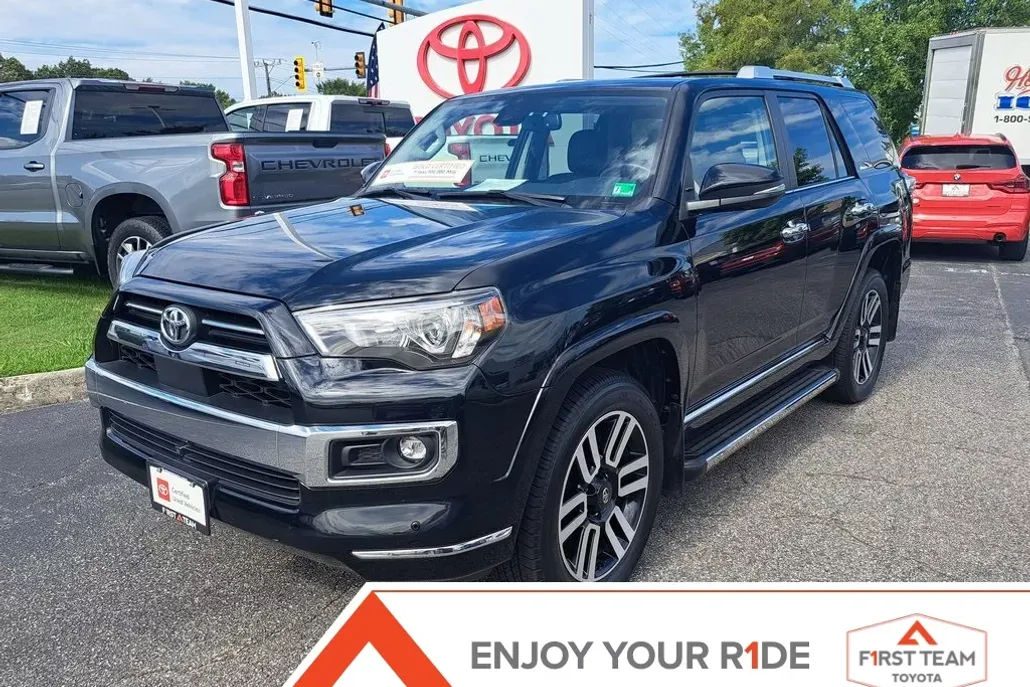 2022 Toyota 4Runner Limited photo 1