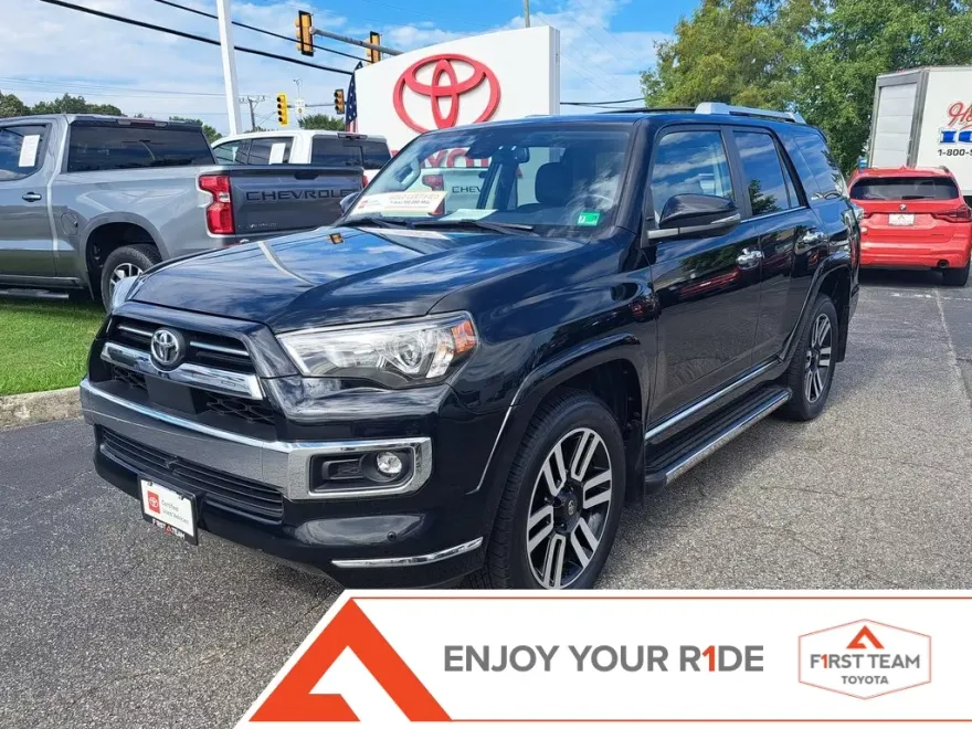 2022 Toyota 4Runner Limited photo 1