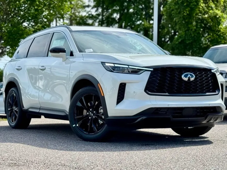 2025 Infiniti QX60 Luxe photo 1