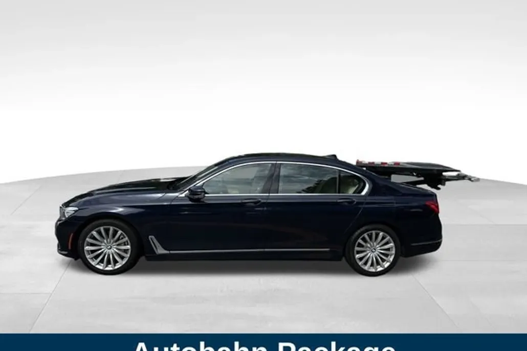 2017 Bmw 740i photo 1