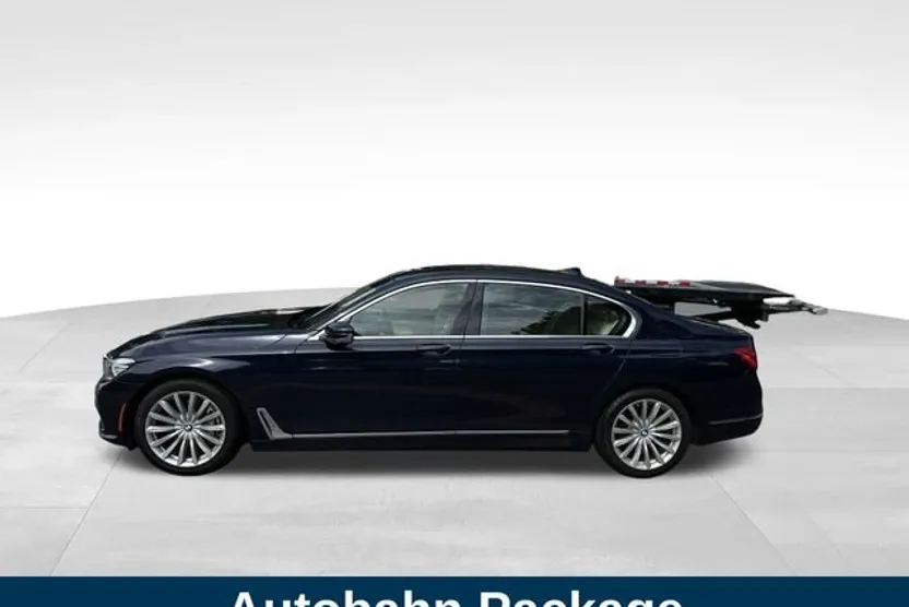 2017 Bmw 740i photo 1