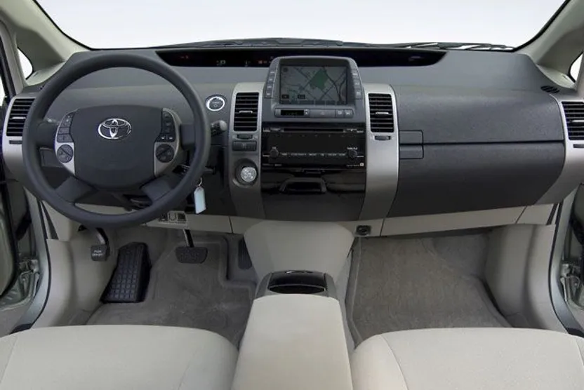 2003 Saturn LW200 photo 3