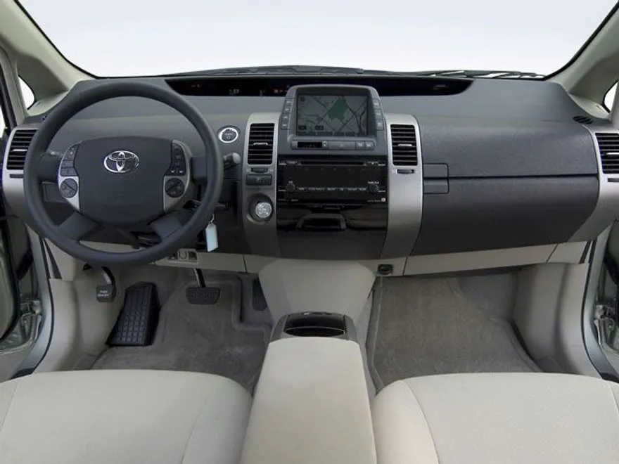 2003 Saturn LW200 photo 3